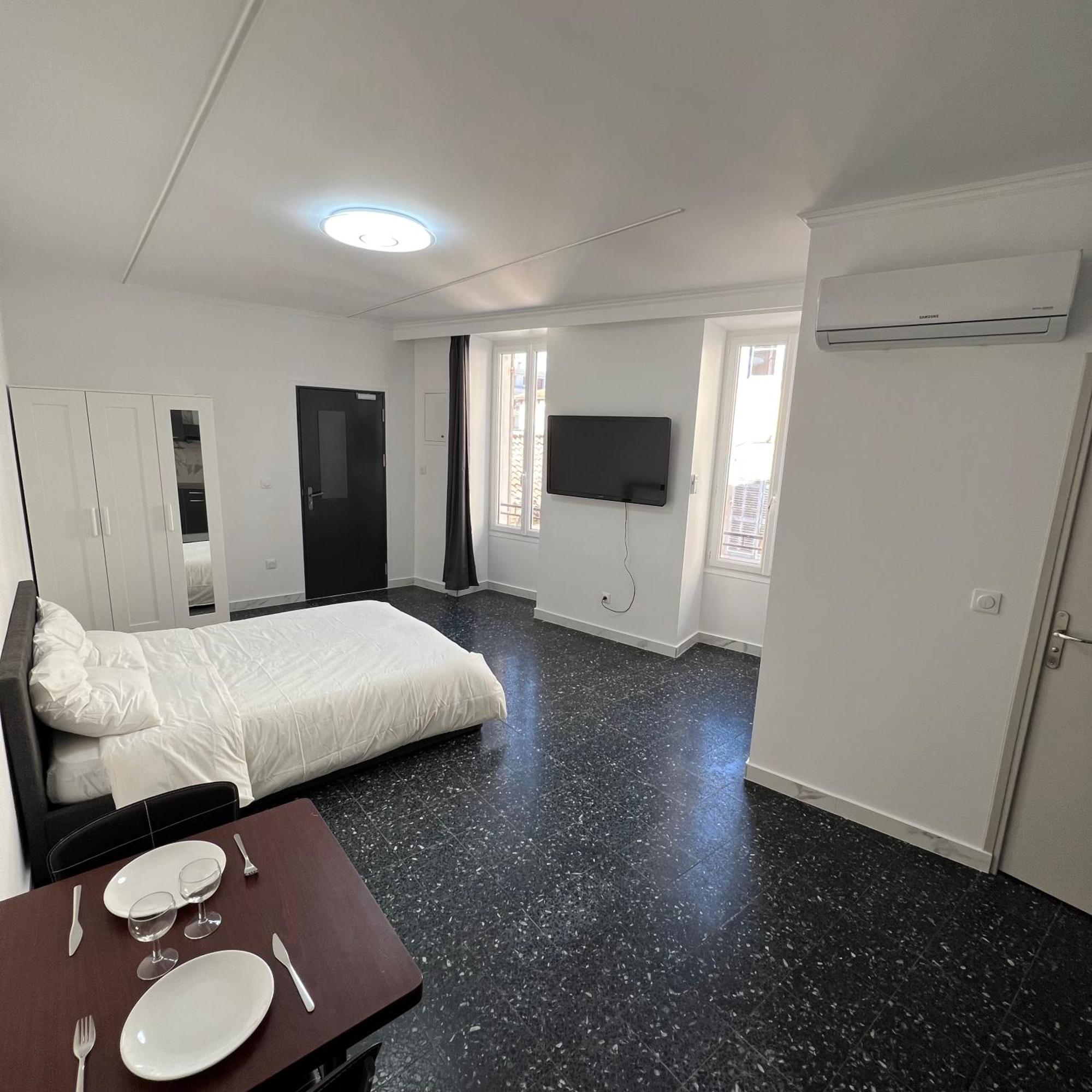 Suite St Charles, Canebiere, Vieux-Port Marseille Exteriör bild