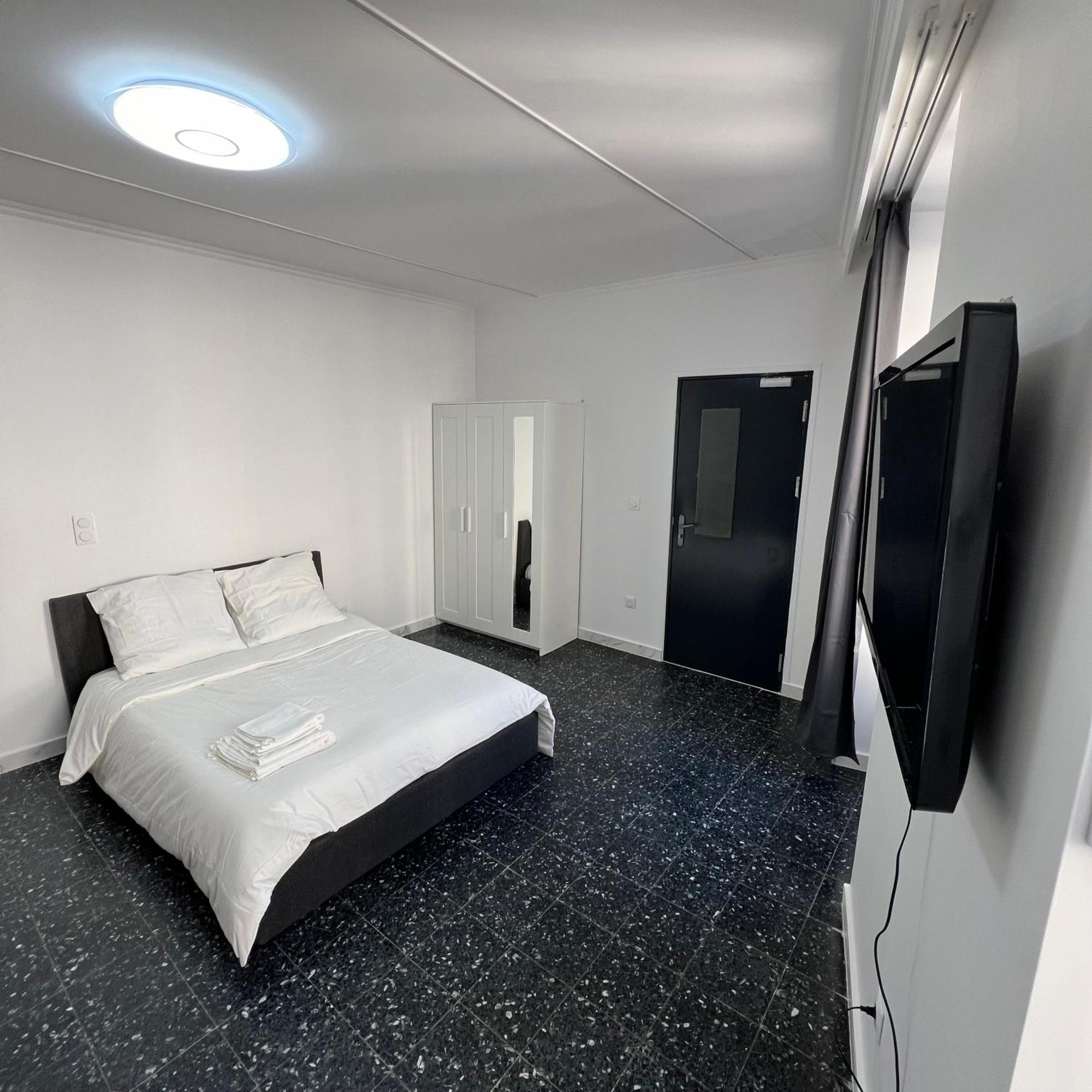 Suite St Charles, Canebiere, Vieux-Port Marseille Exteriör bild