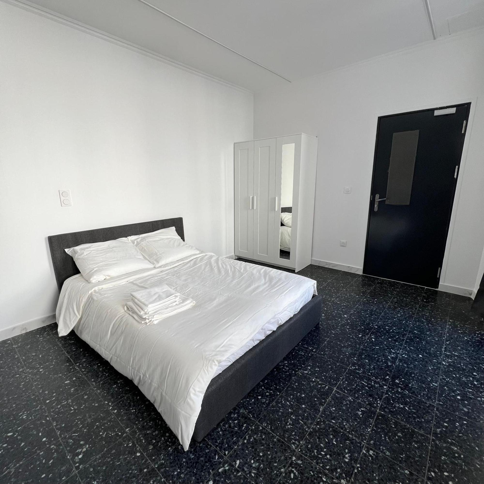 Suite St Charles, Canebiere, Vieux-Port Marseille Exteriör bild